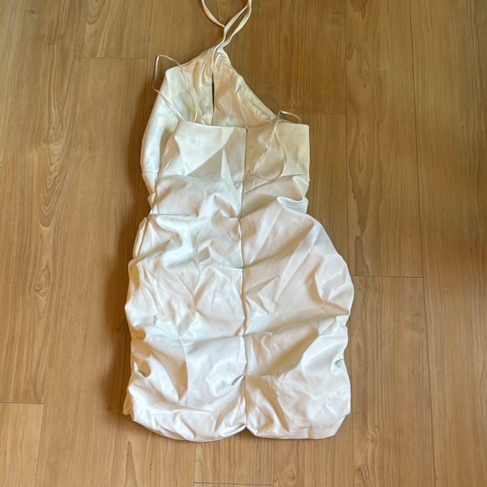 Akira White Flower Halter Dress - Picture 6 of 8